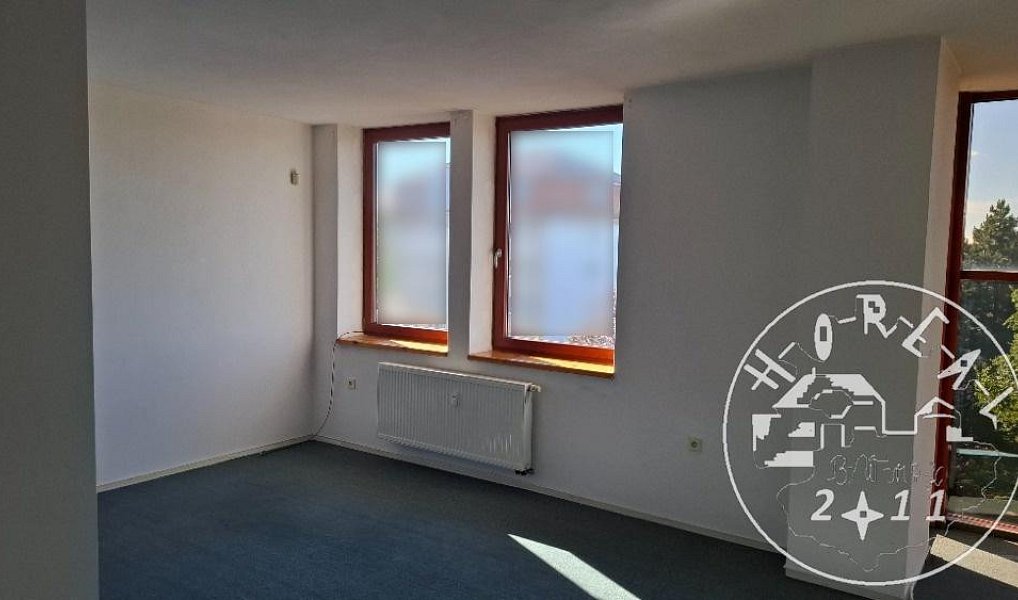 Pronájem obchodních prostor 27 m², Moravské Budějovice – náhled fotky 4