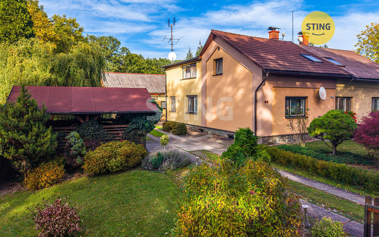 Prodej domu 200 m² s pozemkem 2 554 m²