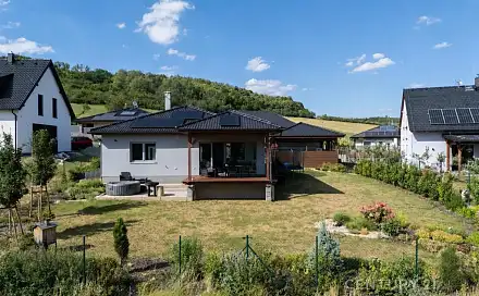 Pronájem domu 104 m² s pozemkem 851 m², Lužice, okres Most