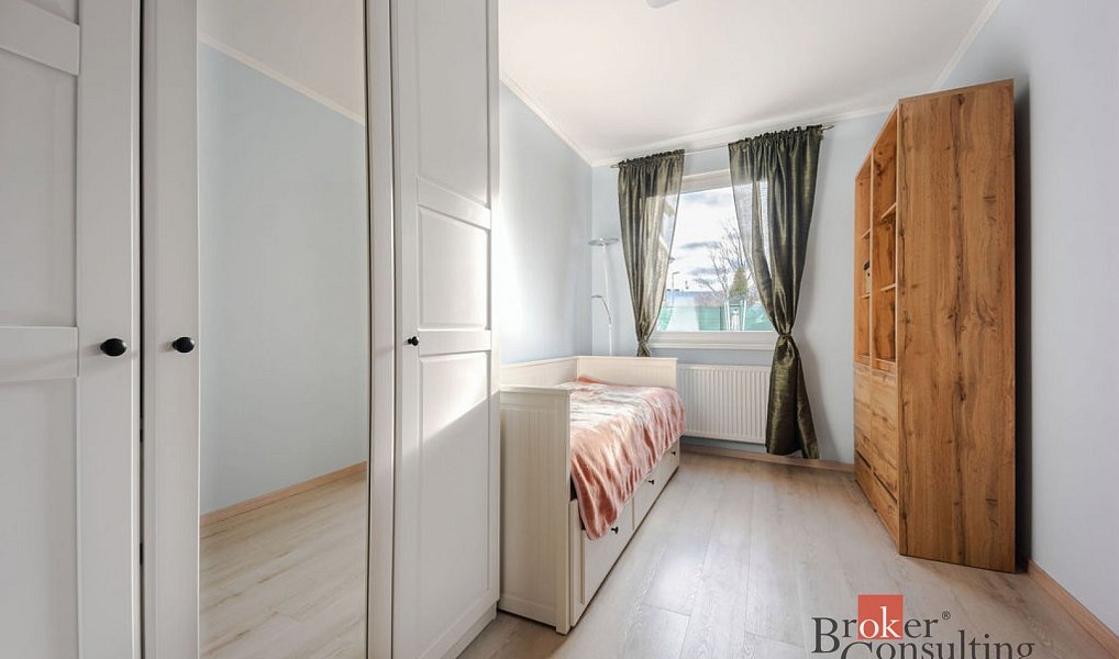 Prodej bytu 4+1 83 m², Nupaky – náhled fotky 2