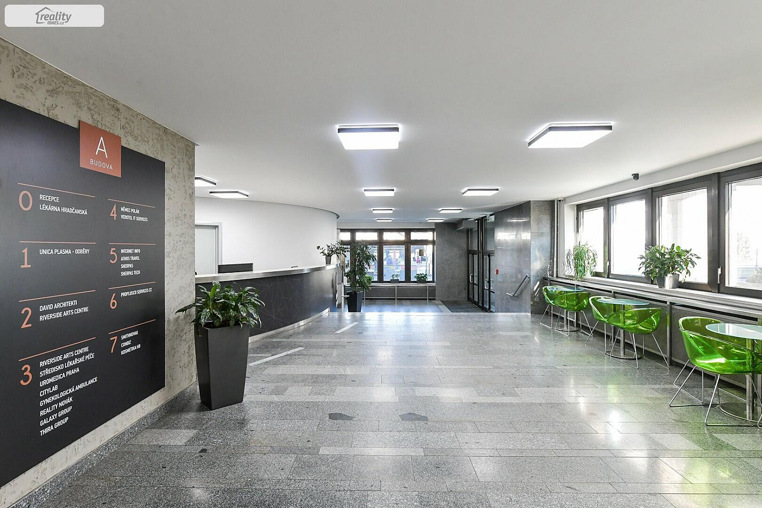 Pronájem kanceláře 617 m² – fotografie 2