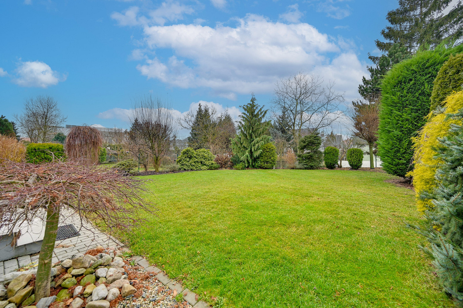 Prodej domu 378 m² s pozemkem 498 m² – fotografie 2
