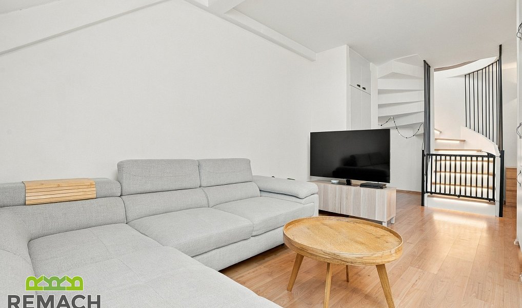 Prodej bytu 4+kk 112 m², Staré Město – náhled fotky 5