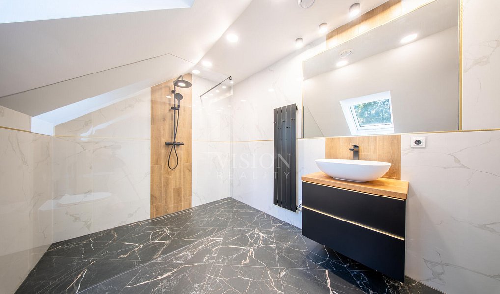 Prodej domu 272 m² s pozemkem 1 091 m², Kamenice – náhled fotky 44