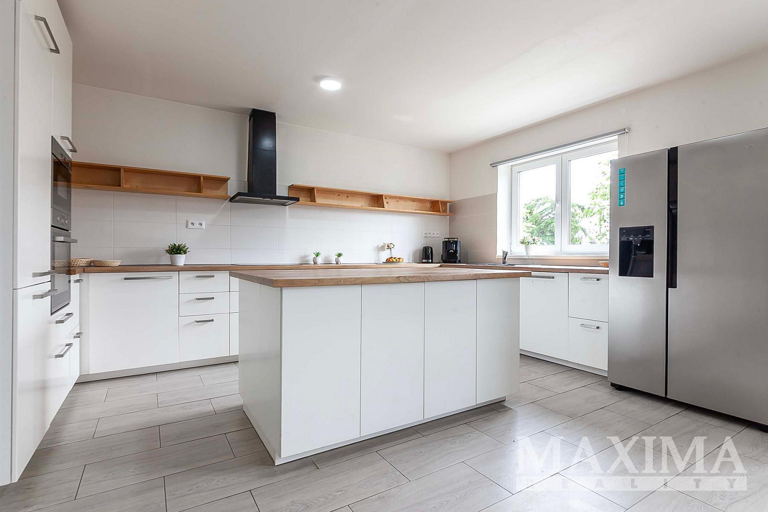 Prodej domu 170 m² s pozemkem 947 m² — photo 2