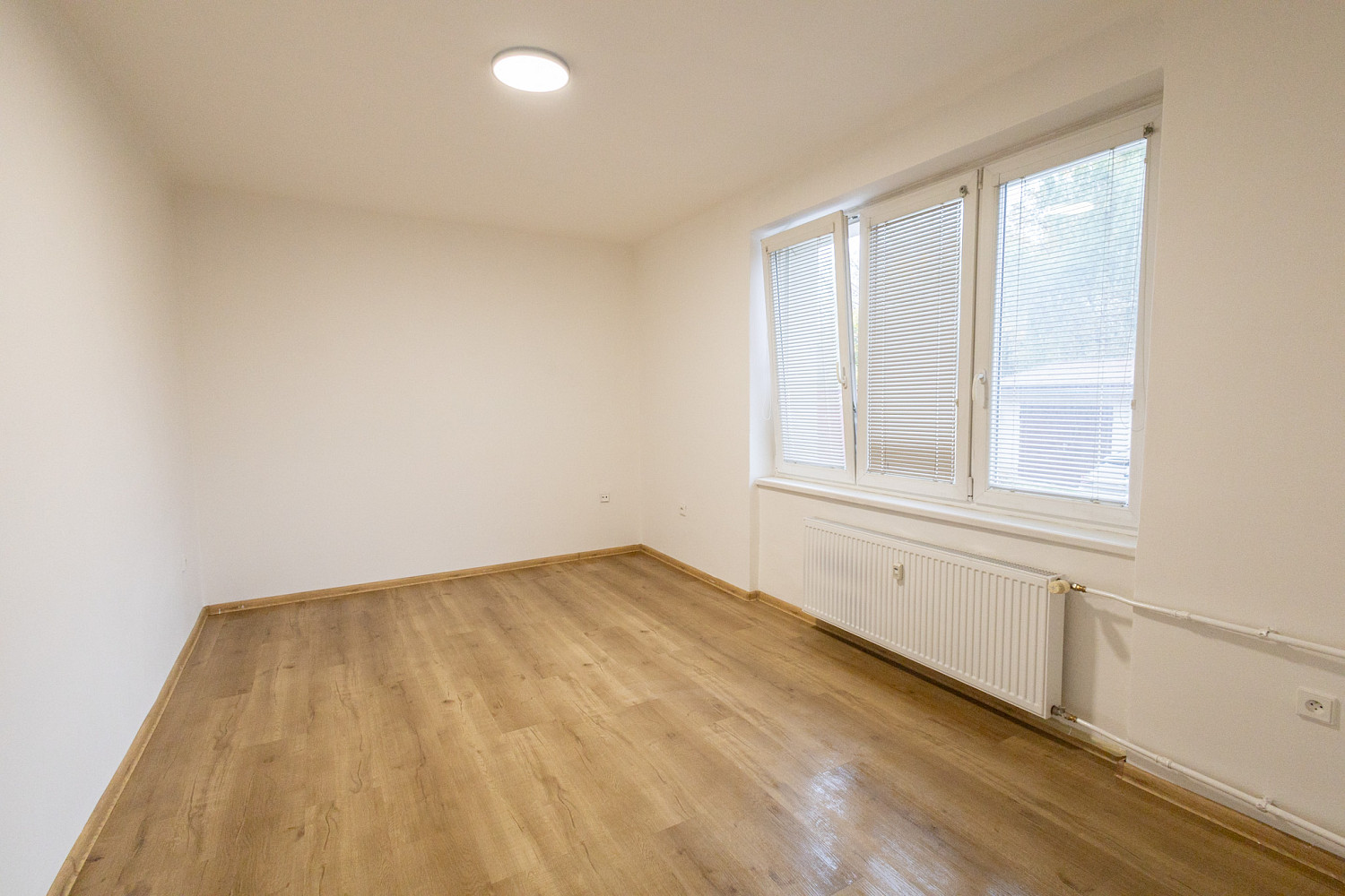 Pronájem bytu 2+1 52 m² — photo 2