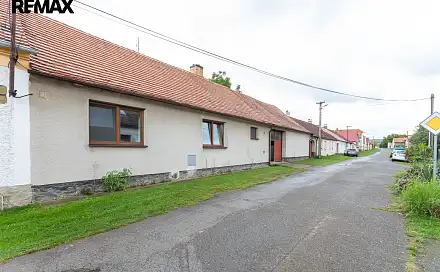 Prodej domu 287 m² s pozemkem 877 m², Dubinská, Hostomice, okres Beroun