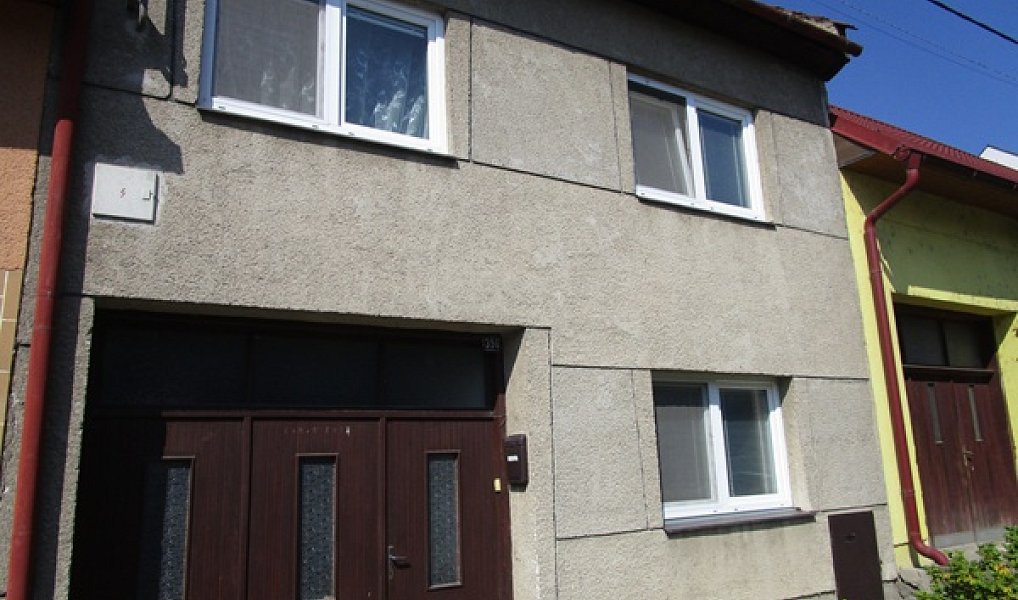 Prodej domu 183 m², Topolná – náhled fotky 2
