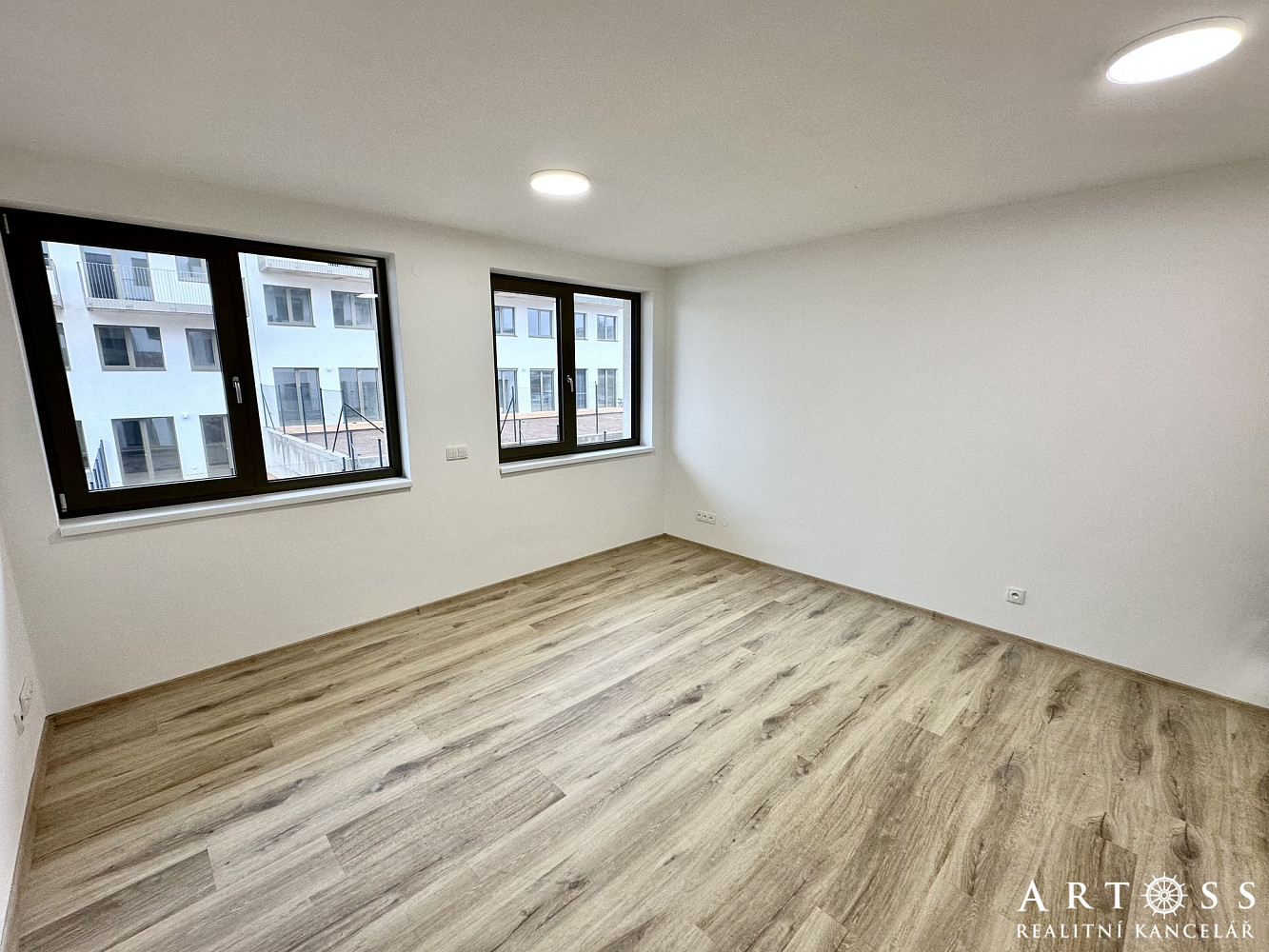 Pronájem bytu 1+kk 29 m² – fotografie 5