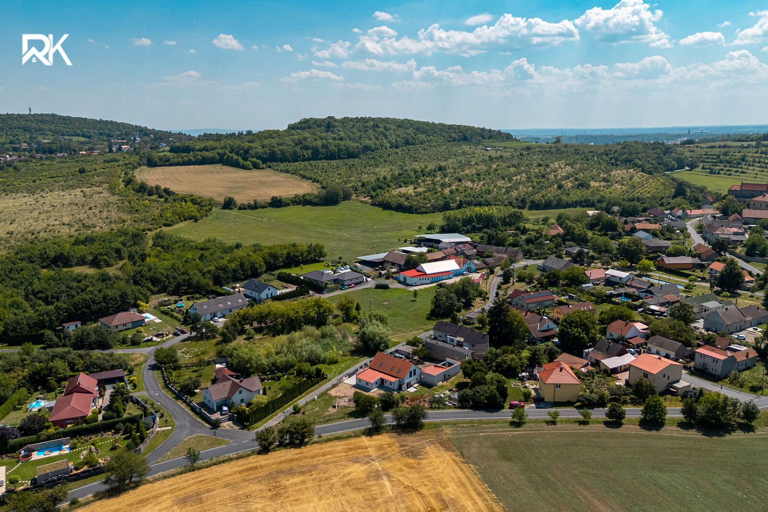 Prodej stavebního pozemku 972 m² – fotografie 4