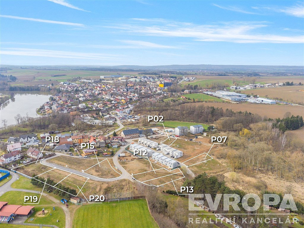 Prodej stavebního pozemku 742 m²