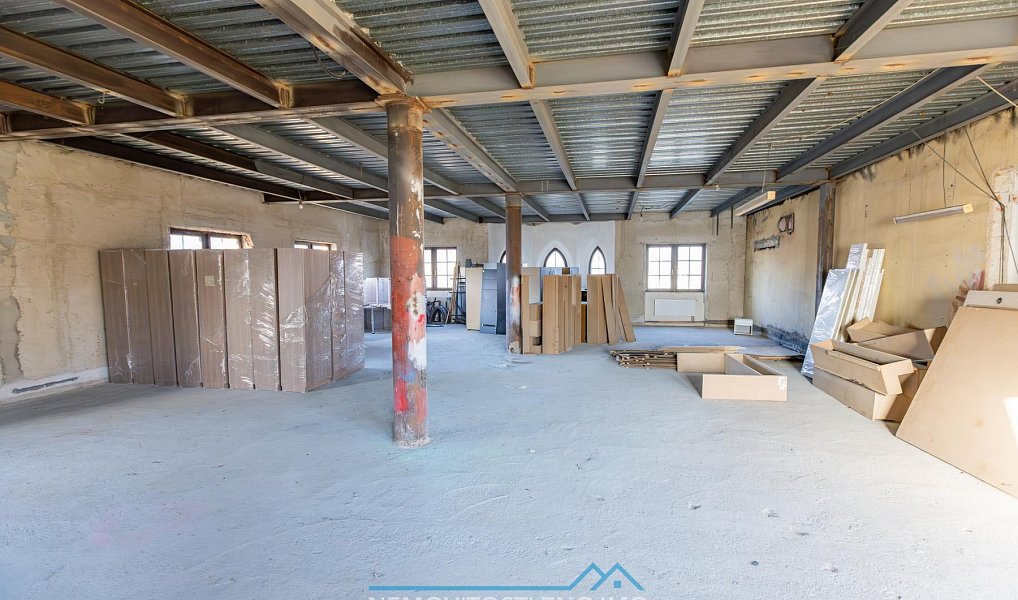 Prodej ubytovacího objektu 1 550 m², Znojmo – náhled fotky 9
