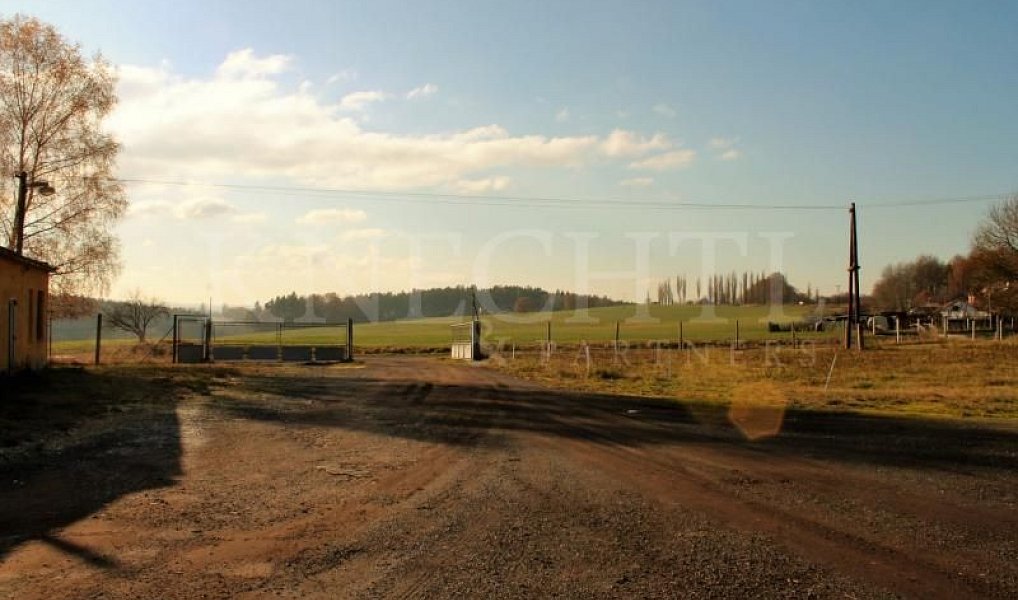 Prodej skladovacích prostor 10 500 m², Zlatá – náhled fotky 5