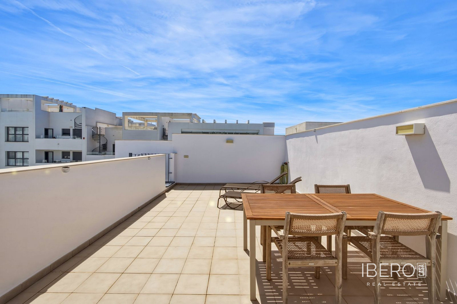 Piso 4+kk – Estepona, Barriada Islas Canarias - Vista 3