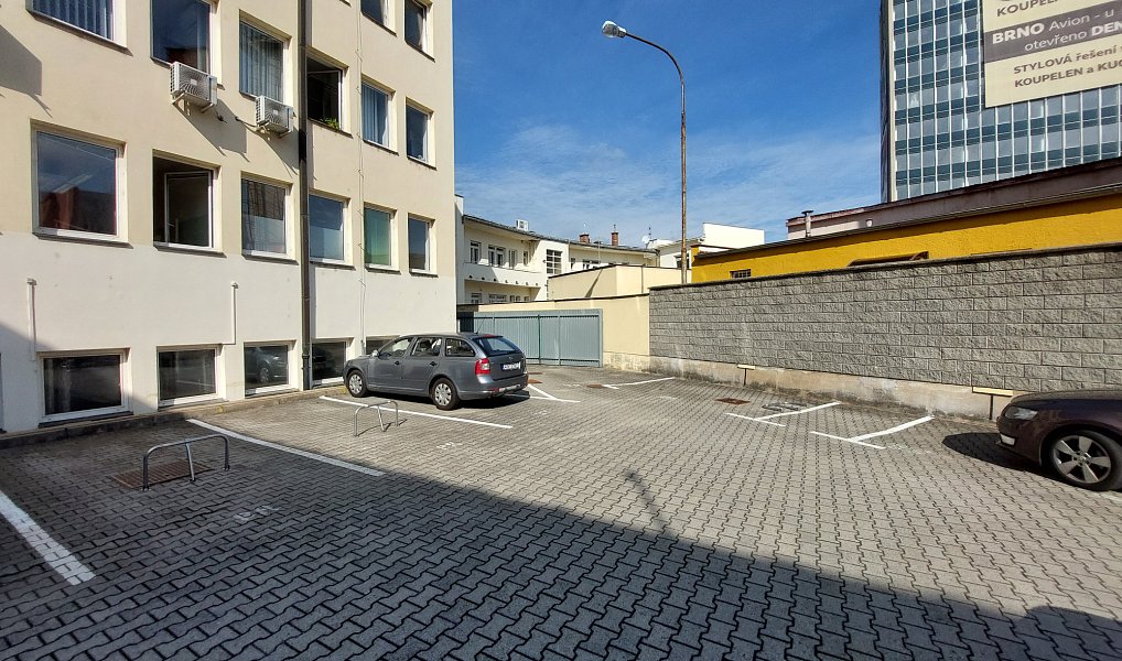 Pronájem kanceláře 20 m², Blansko – náhled fotky 3