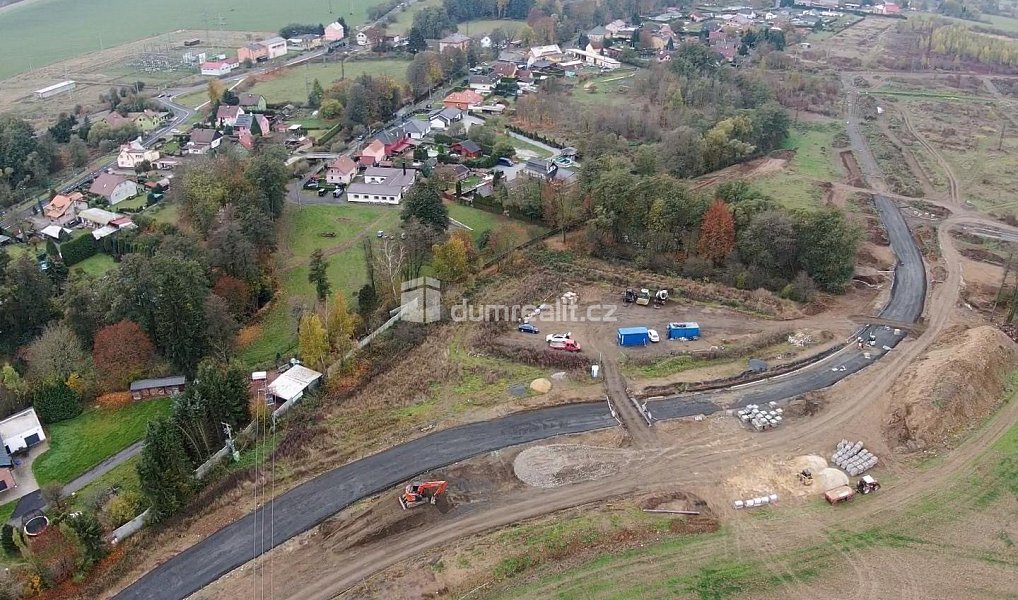 Prodej stavebního pozemku 1 659 m², Ostrov – náhled fotky 6