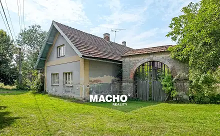 Prodej domu 335 m² s pozemkem 2 763 m², Veliš, okres Jičín