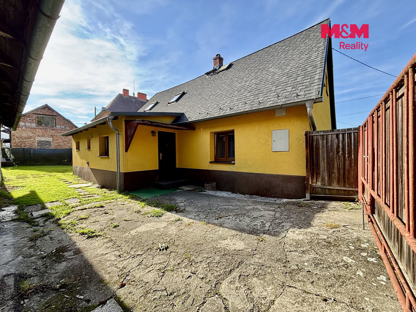 Prodej domu 71 m² s pozemkem 398 m² – fotografie 2