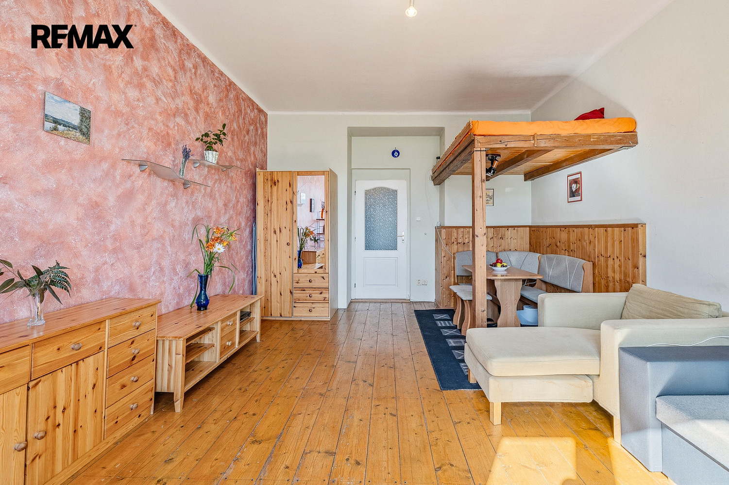 Prodej bytu 1+1 39 m² — photo 2