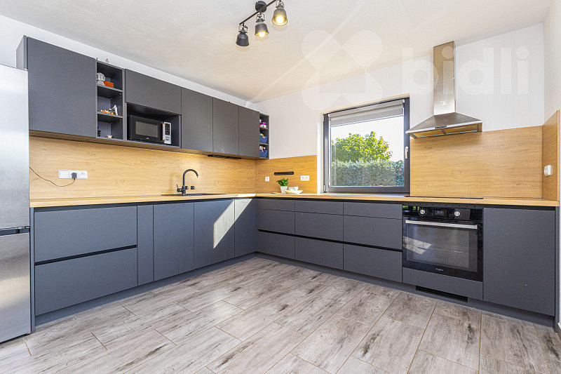Prodej domu 120 m² s pozemkem 1 326 m² – fotografie 2