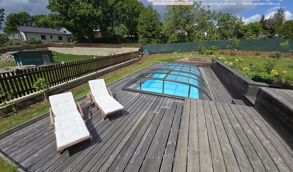 Prodej domu 157 m² s pozemkem 1 047 m², Sulice – náhled fotky 22