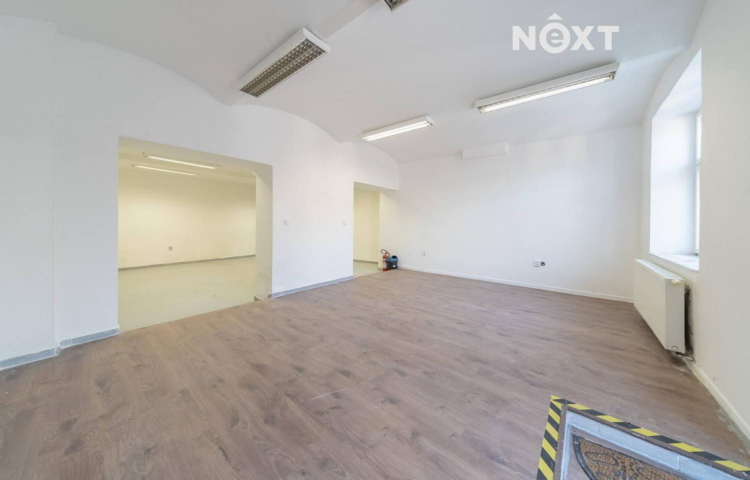 Pronájem obchodních prostor 54 m² — photo 4