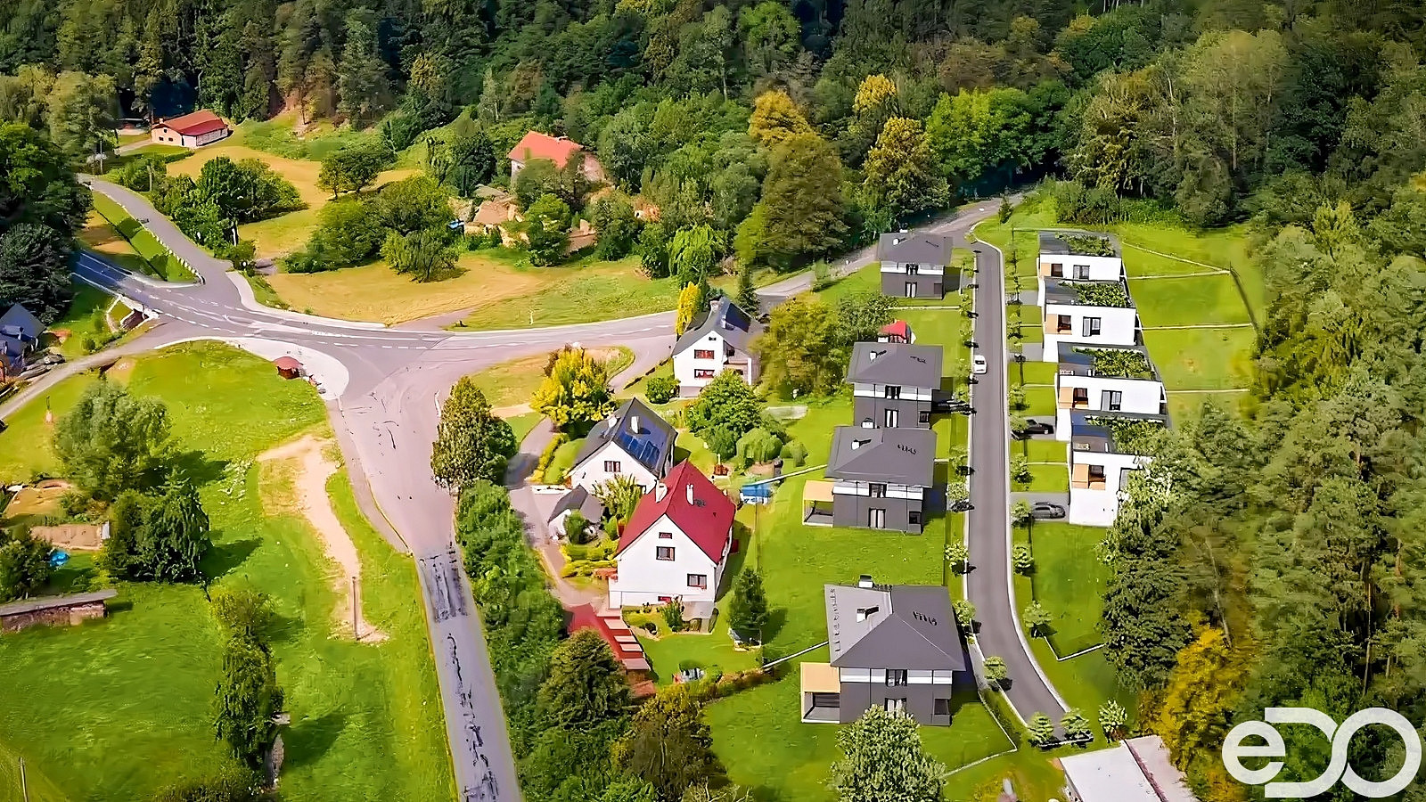Prodej stavebního pozemku 782 m² – fotografie 2
