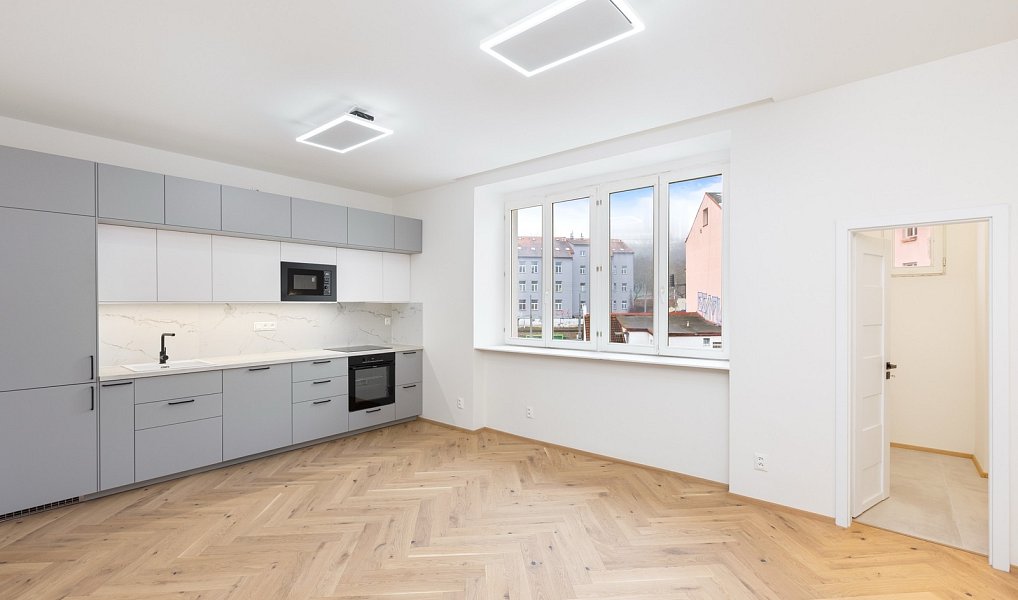 Pronájem bytu 1+kk, 38 m², Nusle - Praha 2, Praha