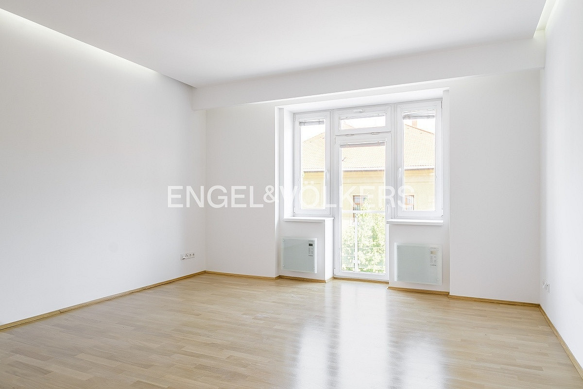 Pronájem bytu 1+kk 38 m²