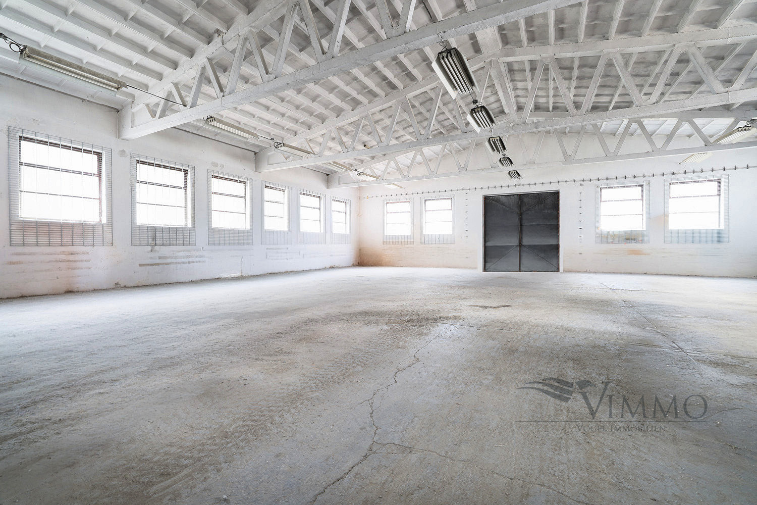 Pronájem skladovacích prostor 18 100 m² – fotografie 4