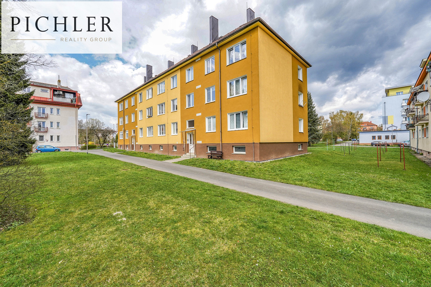 Prodej bytu 2+1 56 m² — photo 2