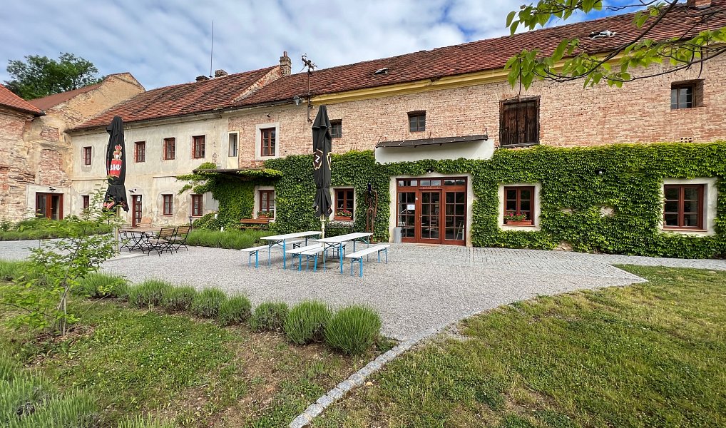 Prodej stavebního pozemku 1 774 m², Svinaře – náhled fotky 14