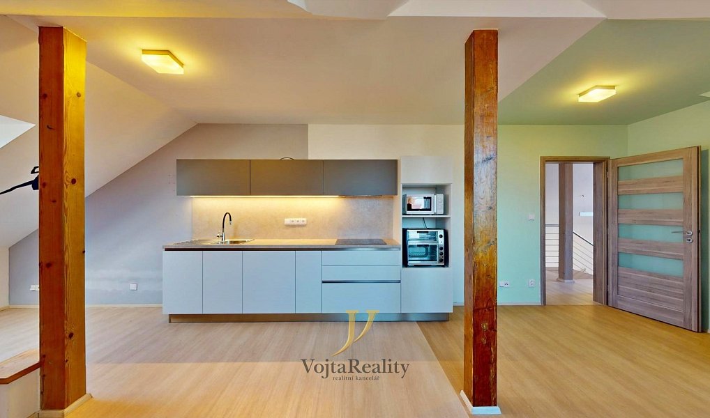 Pronájem bytu 4+kk 105 m², Olomouc – náhled fotky 2
