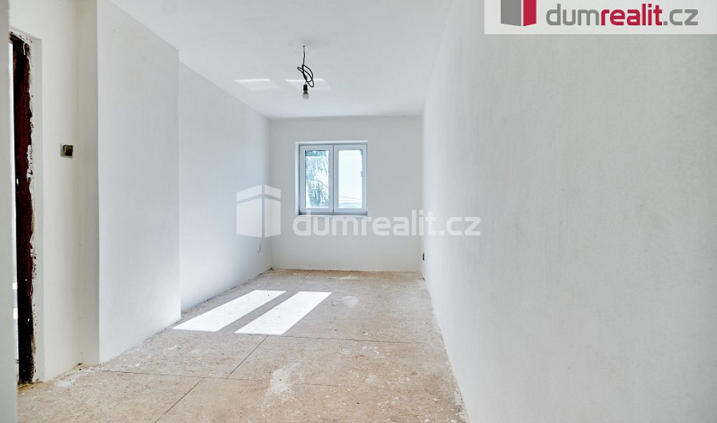 Prodej výrobních prostor 2 500 m², Štědrá – náhled fotky 17