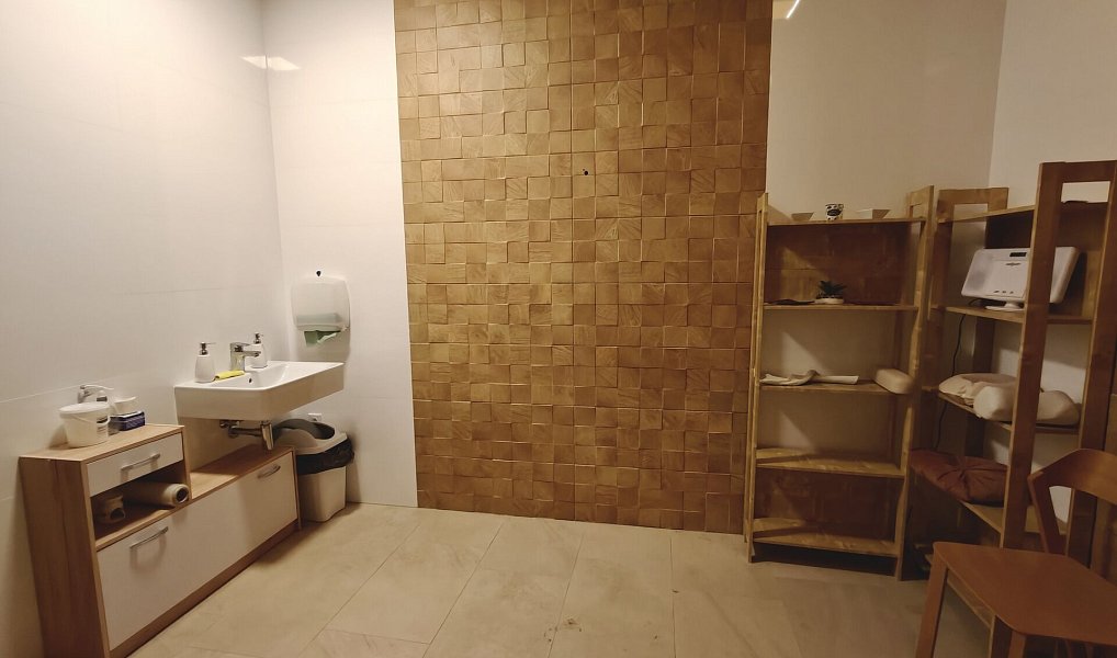 Pronájem obchodních prostor 16 m², Teplice – náhled fotky 2