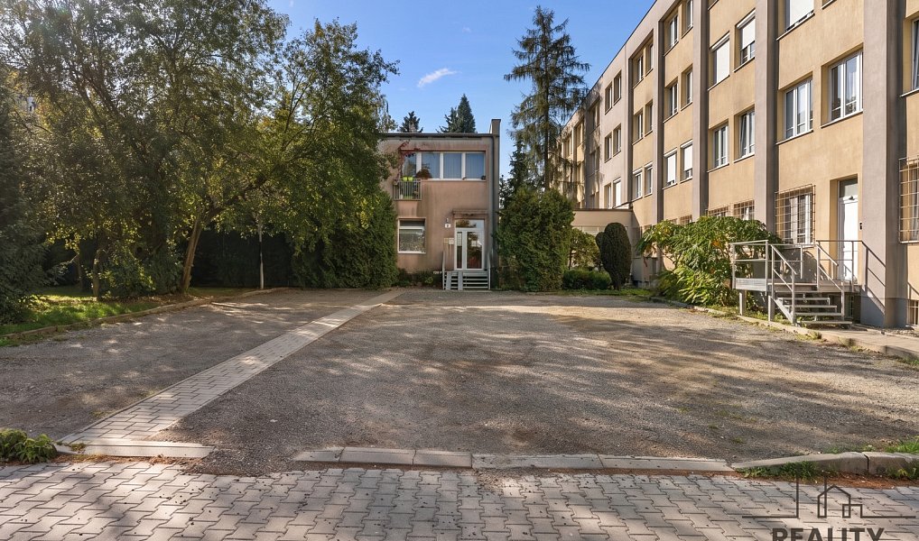 Prodej bytu 1+kk 35 m², Kladno – náhled fotky 11