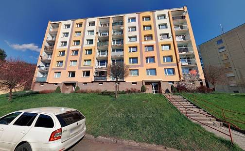 Prodej bytu 3+1 63 m², Na Vyhlídce, Děčín - Děčín IX-Bynov