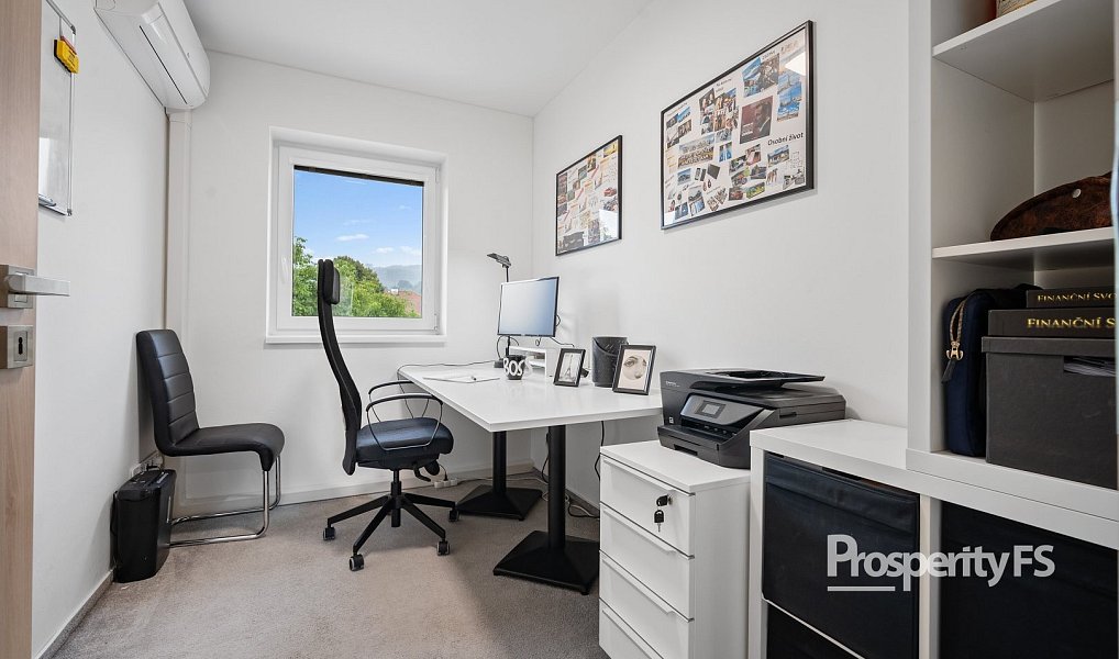 Prodej domu 176 m² s pozemkem 647 m², Knínice – náhled fotky 7