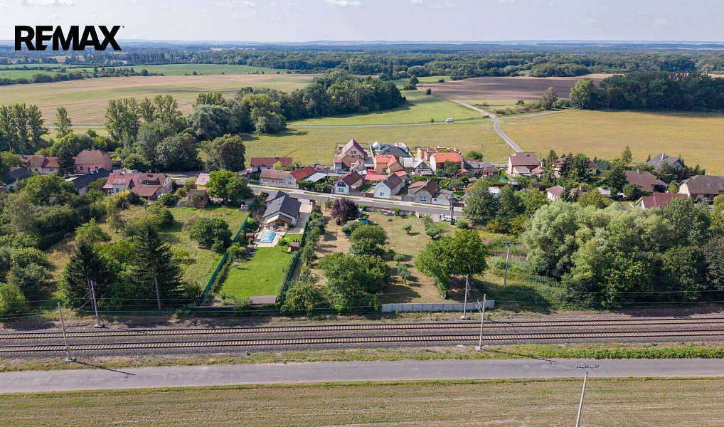 Prodej stavebního pozemku 1 422 m², Kostomlaty nad Labem – náhled fotky 3
