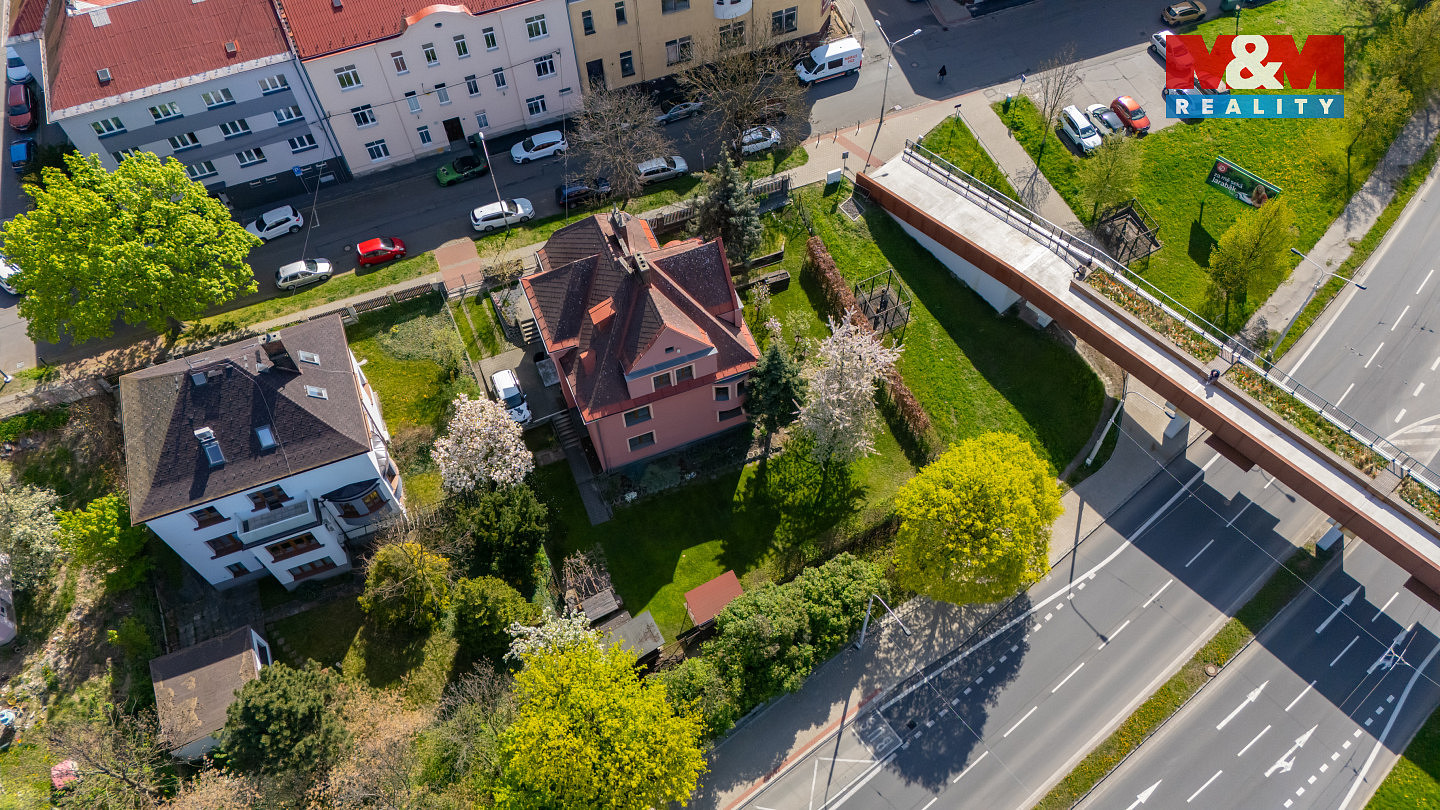 Prodej domu 310 m² s pozemkem 860 m² — photo 2