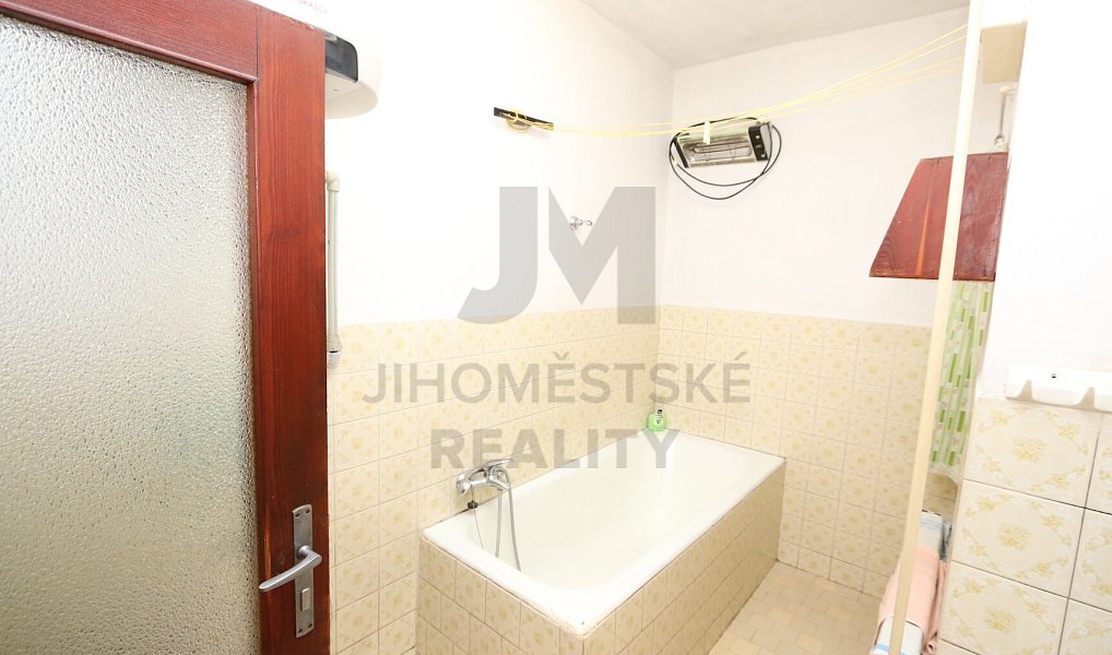 Prodej domu 150 m² s pozemkem 1 828 m², Lysice – náhled fotky 22