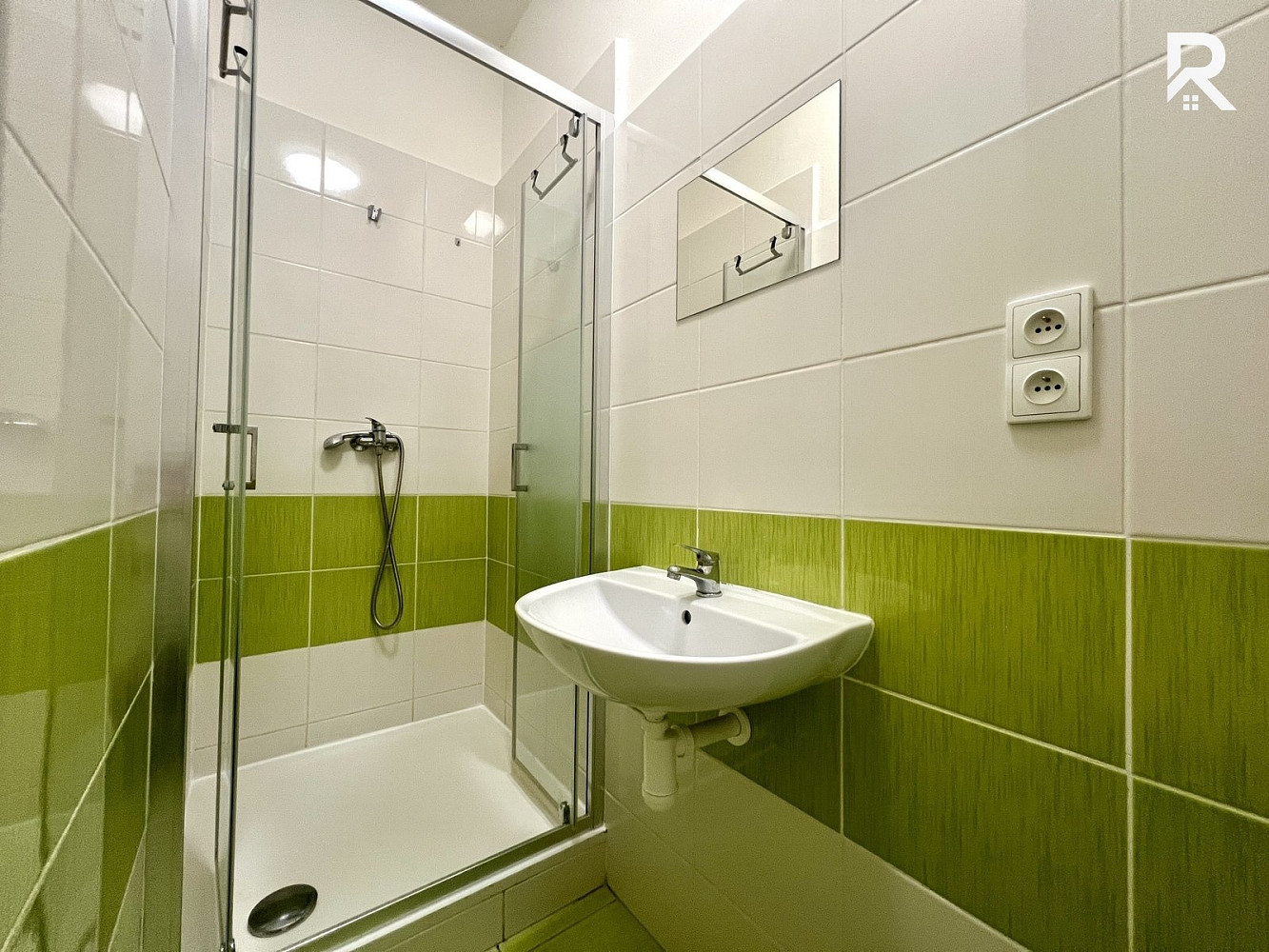 Pronájem bytu 1+1 31 m² — photo 2