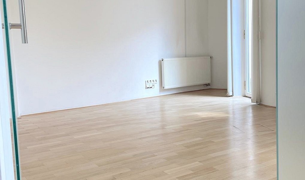 Pronájem kanceláře 90 m², Praha – náhled fotky 5