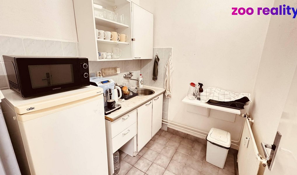 Pronájem kanceláře 31 m², Jindřichův Hradec – náhled fotky 9