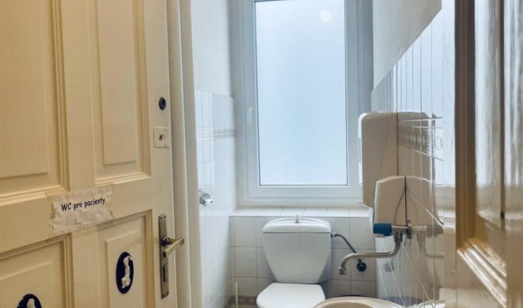 Pronájem obchodních prostor 32 m², Broumov – náhled fotky 13