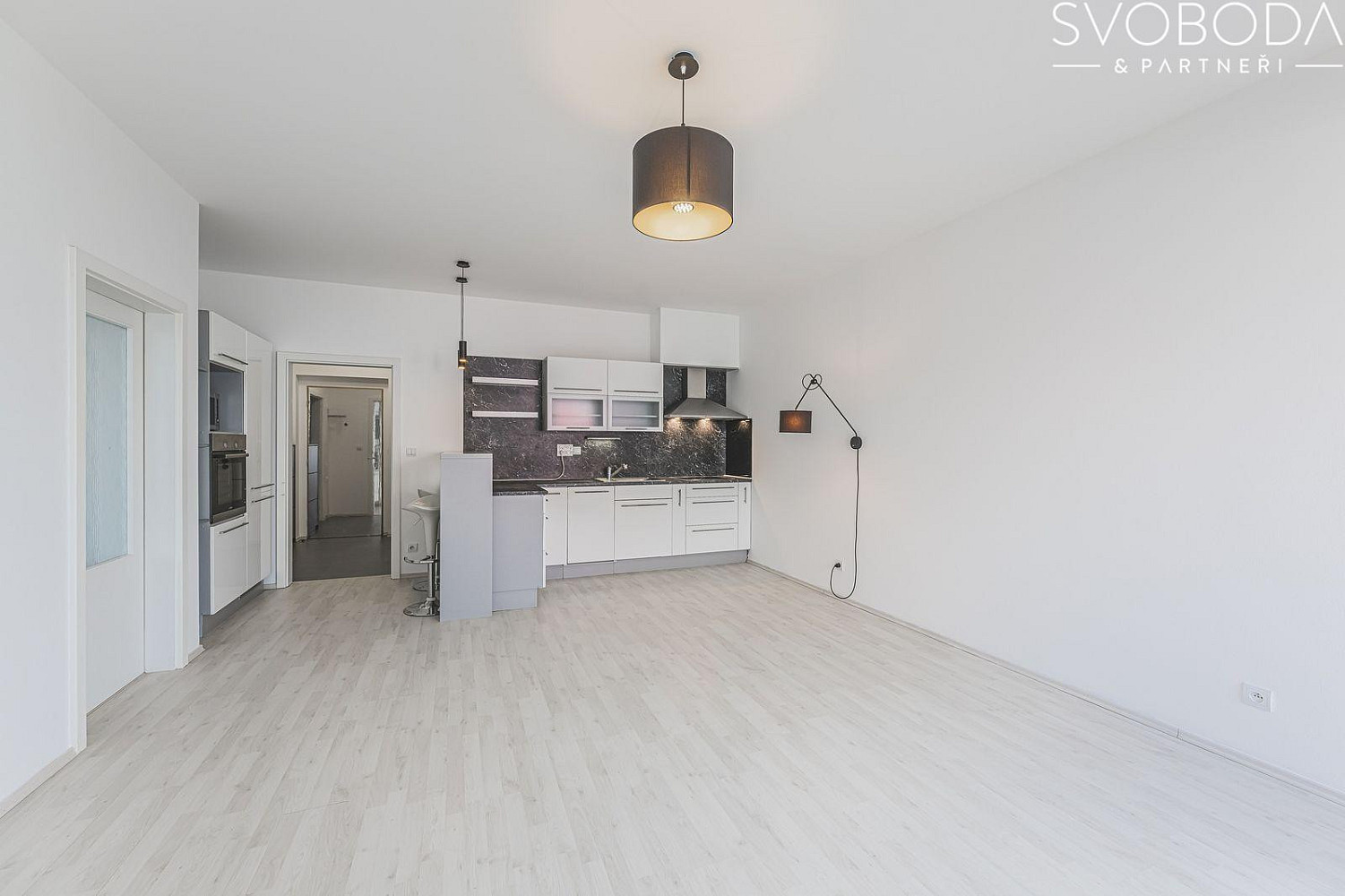 Pronájem bytu 2+kk 61 m² — photo 2