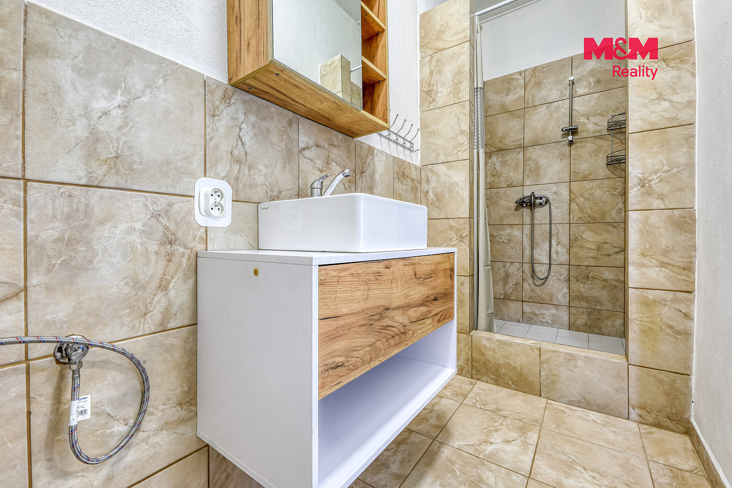 Prodej výrobních prostor 1 100 m² — photo 4