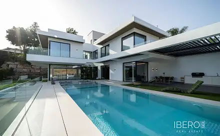 Prodej domu 1 182 m² s pozemkem 1 283 m², El Paraiso, Španělsko