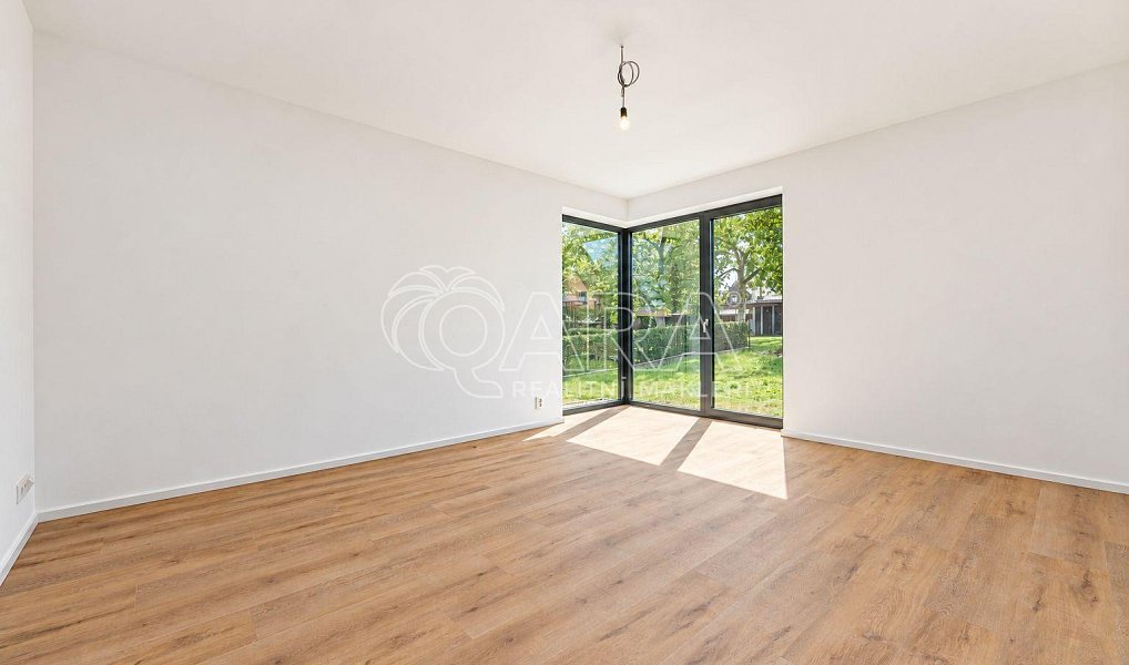 Prodej domu 259 m² s pozemkem 755 m², Kamenice – náhled fotky 12
