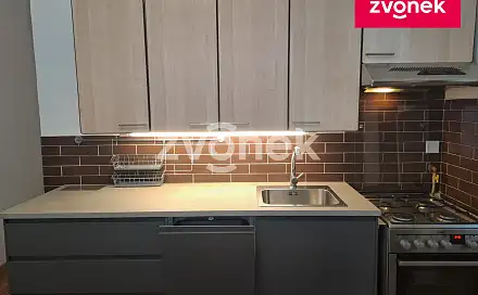 Pronájem bytu 3+1 72 m², Severní Vršava, Zlín